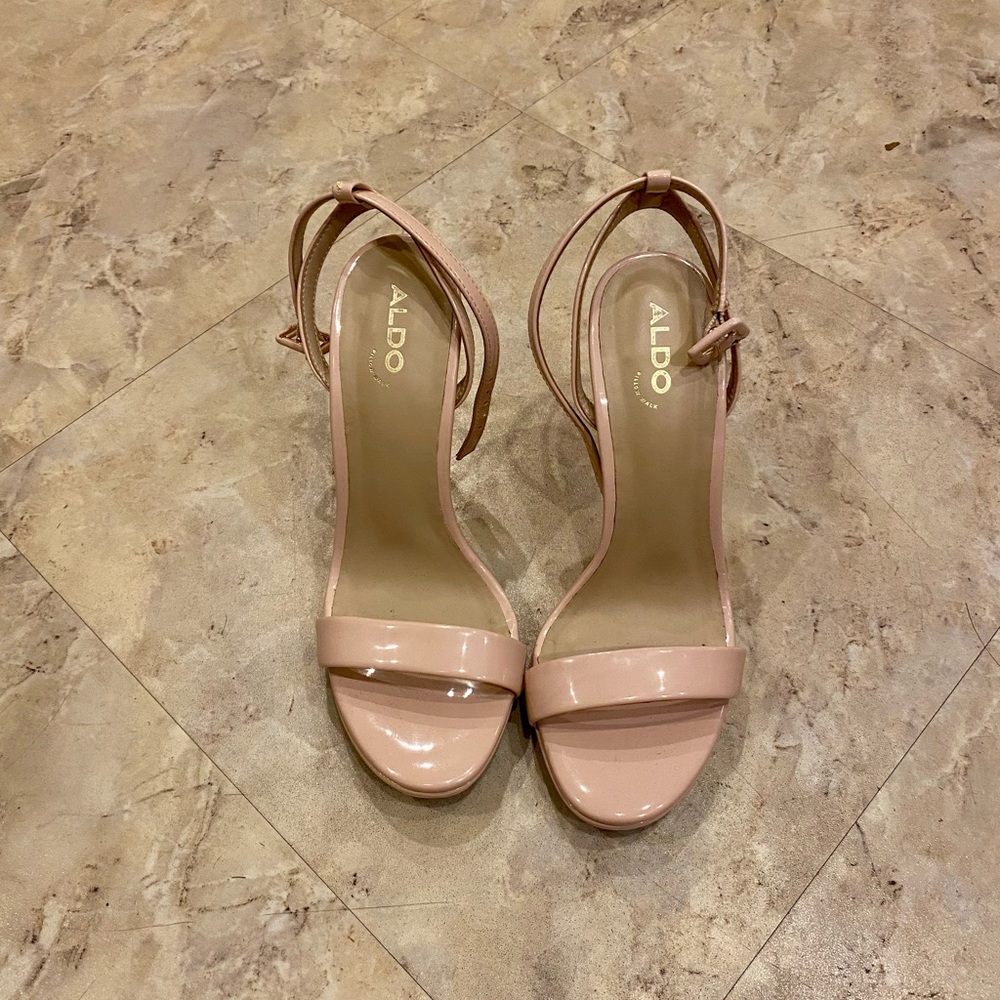 Nude Aldo Platform Heels 4.5” Tall Size 37
